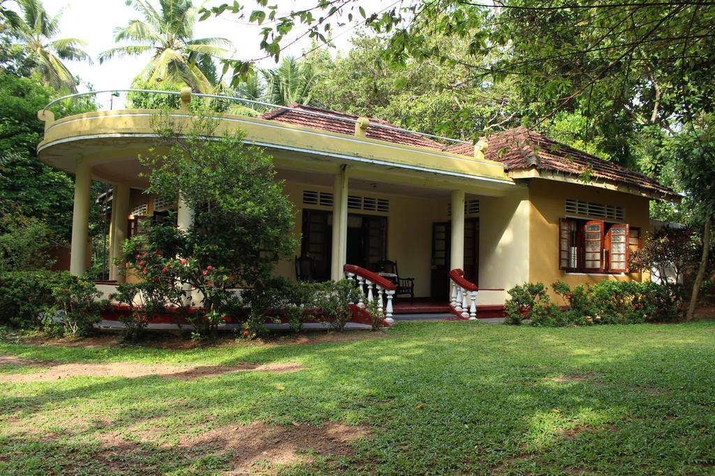 Abberny Villa Мидигама Ийст Стая снимка